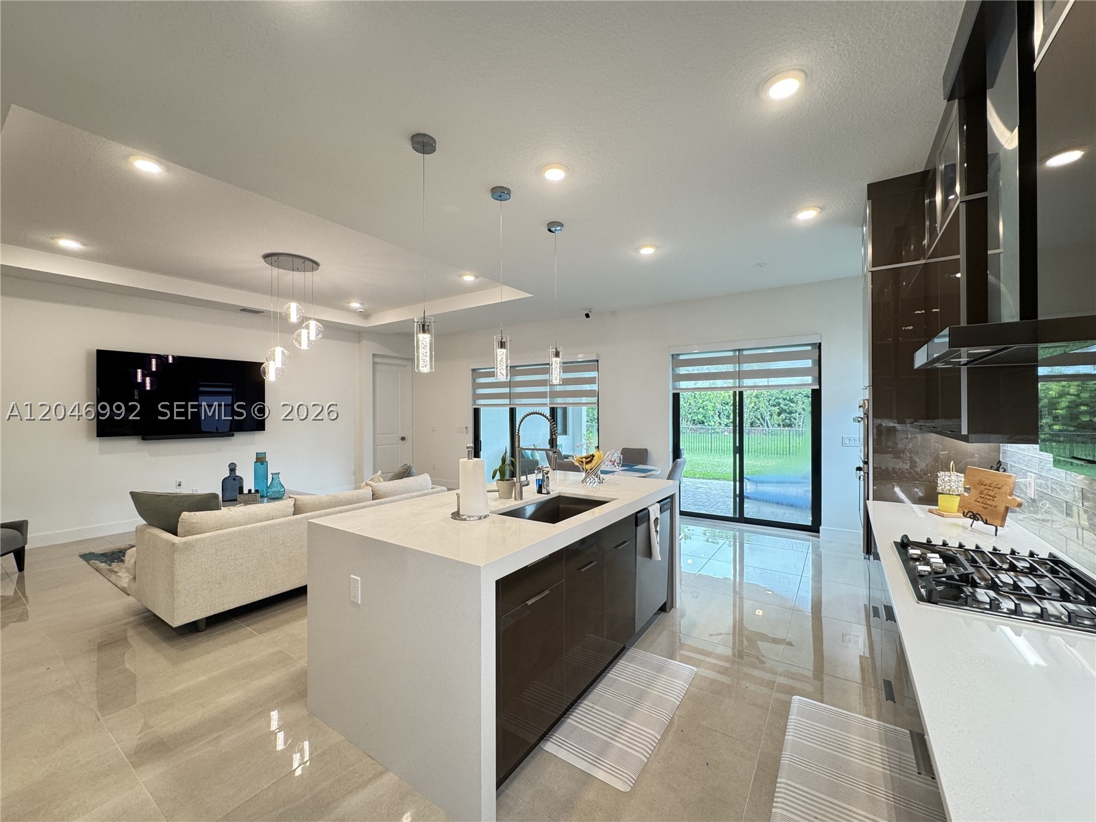CRESSWIND PALM BEACH - Residential