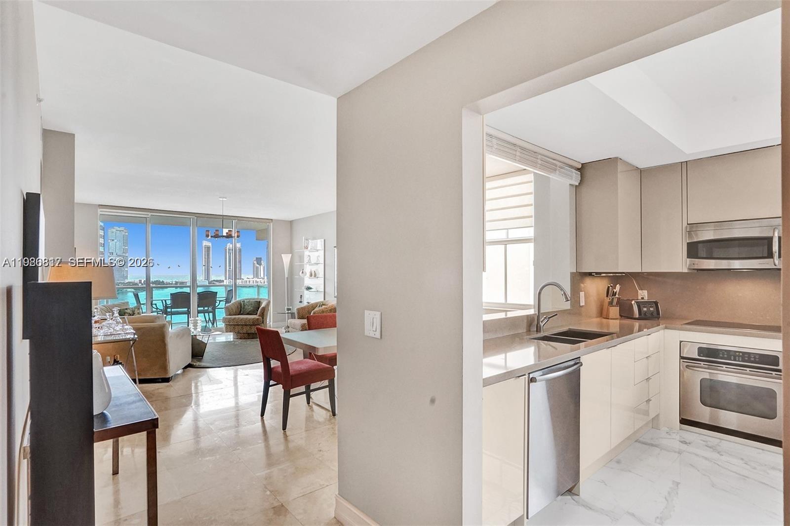 Aventura Marina - Residential