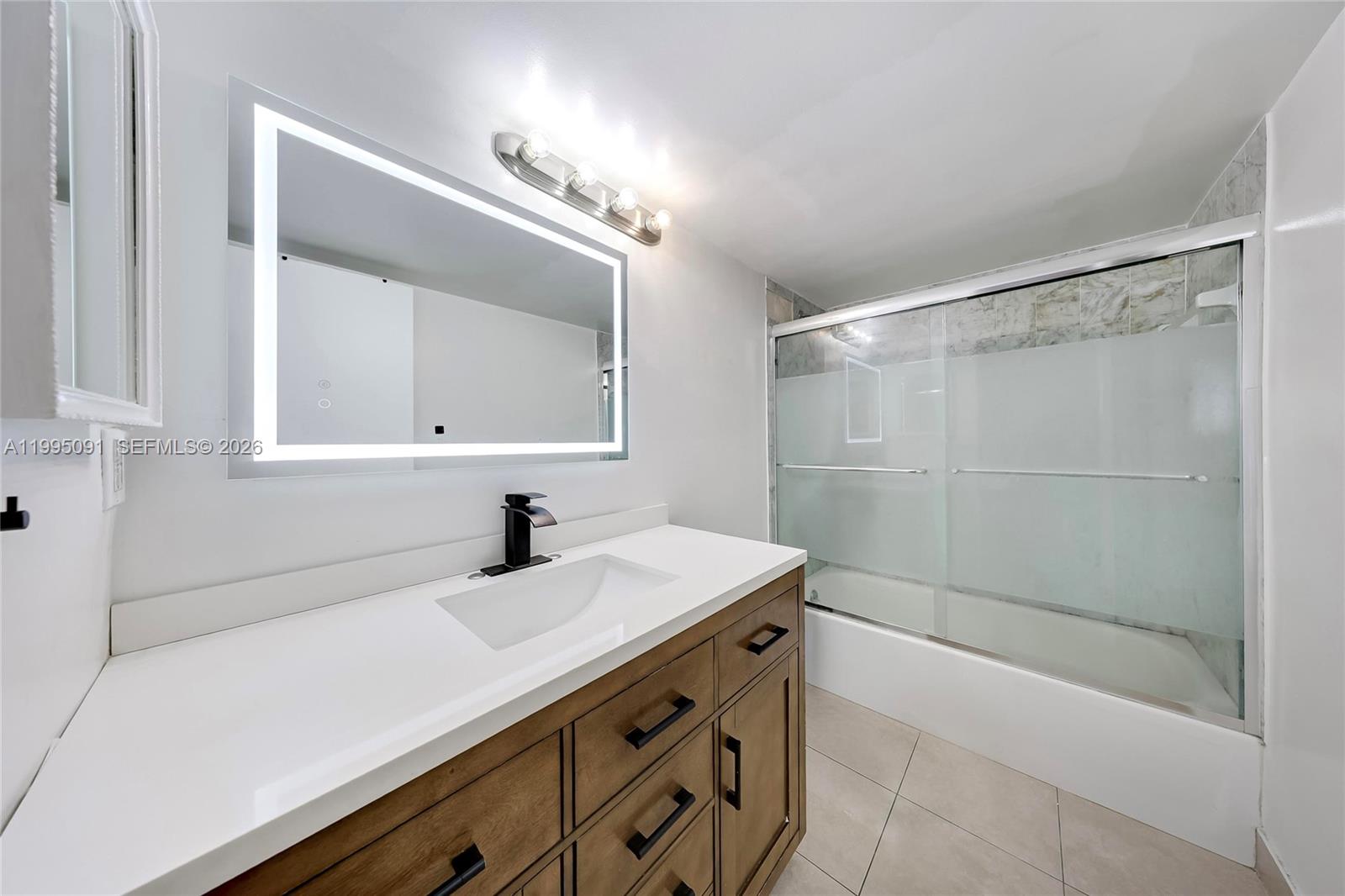 VENETIA CONDO - Residential