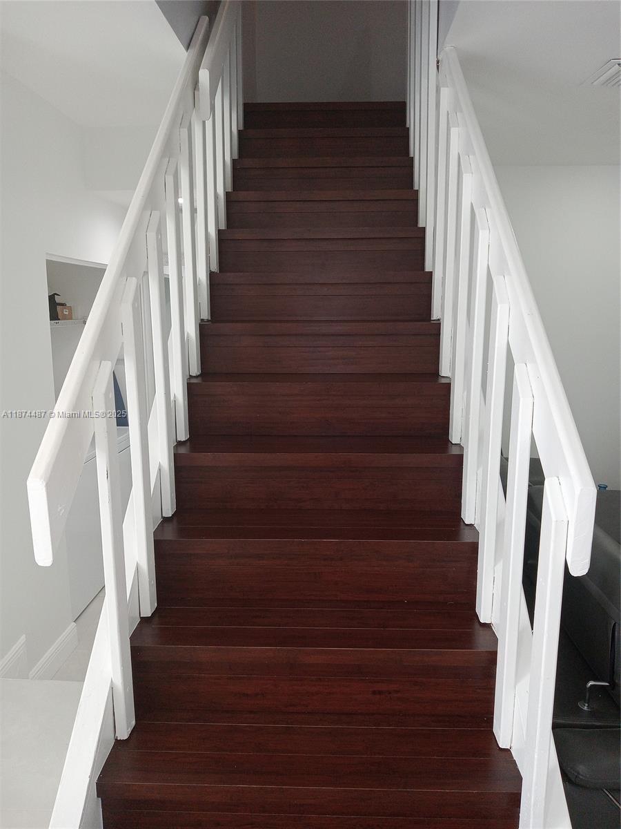 TOWNHOUSES AT JACARANDA - Residential Lease