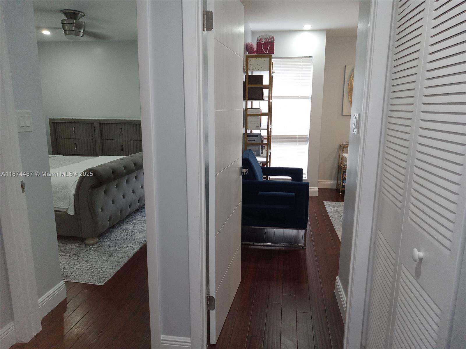 TOWNHOUSES AT JACARANDA - Residential Lease