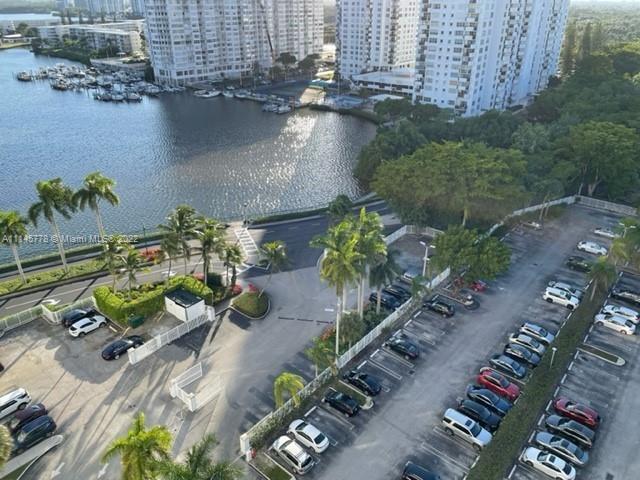 ADMIRALS PORT CONDO WEST - Residential