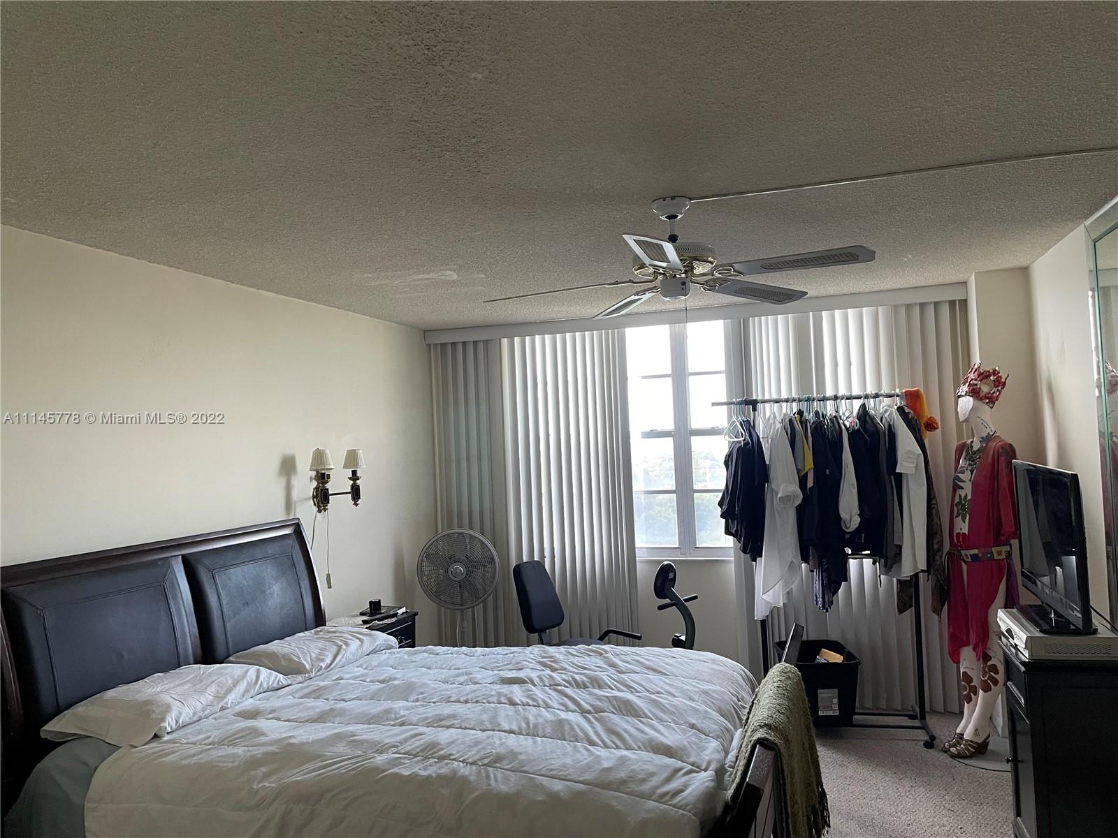 ADMIRALS PORT CONDO WEST - Residential