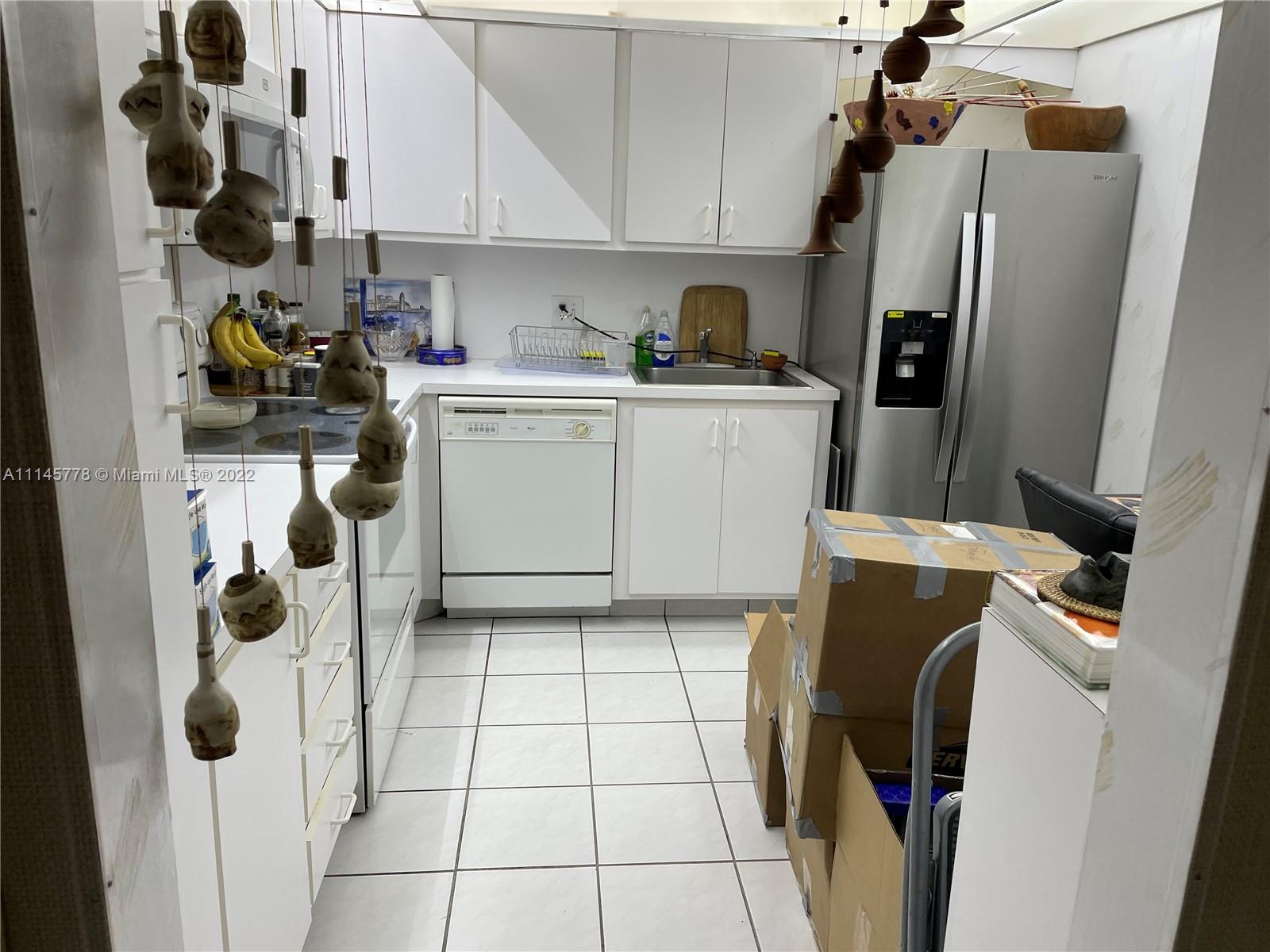 ADMIRALS PORT CONDO WEST - Residential