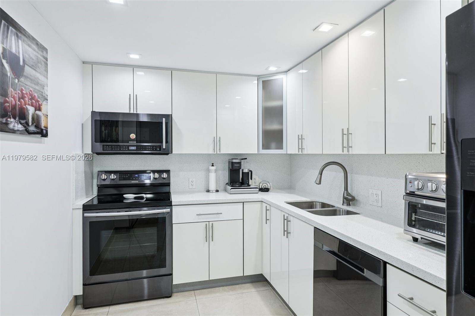 CORONADO CONDO - TOWER III - Residential