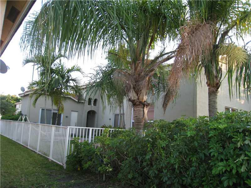 MONARCH LAKES - Residential Lease