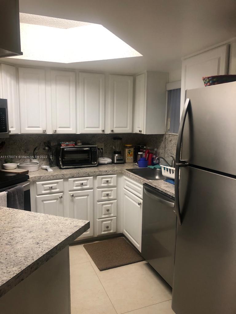 LAS VISTAS AT DORAL CONDO - Residential Lease