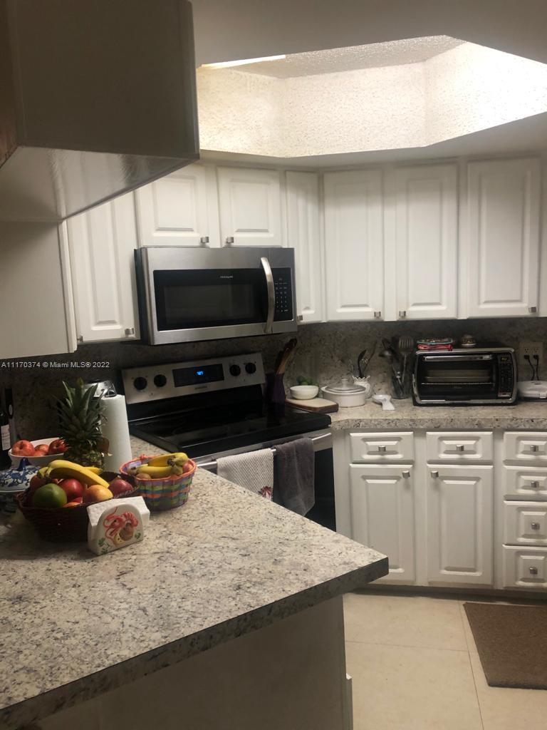 LAS VISTAS AT DORAL CONDO - Residential Lease