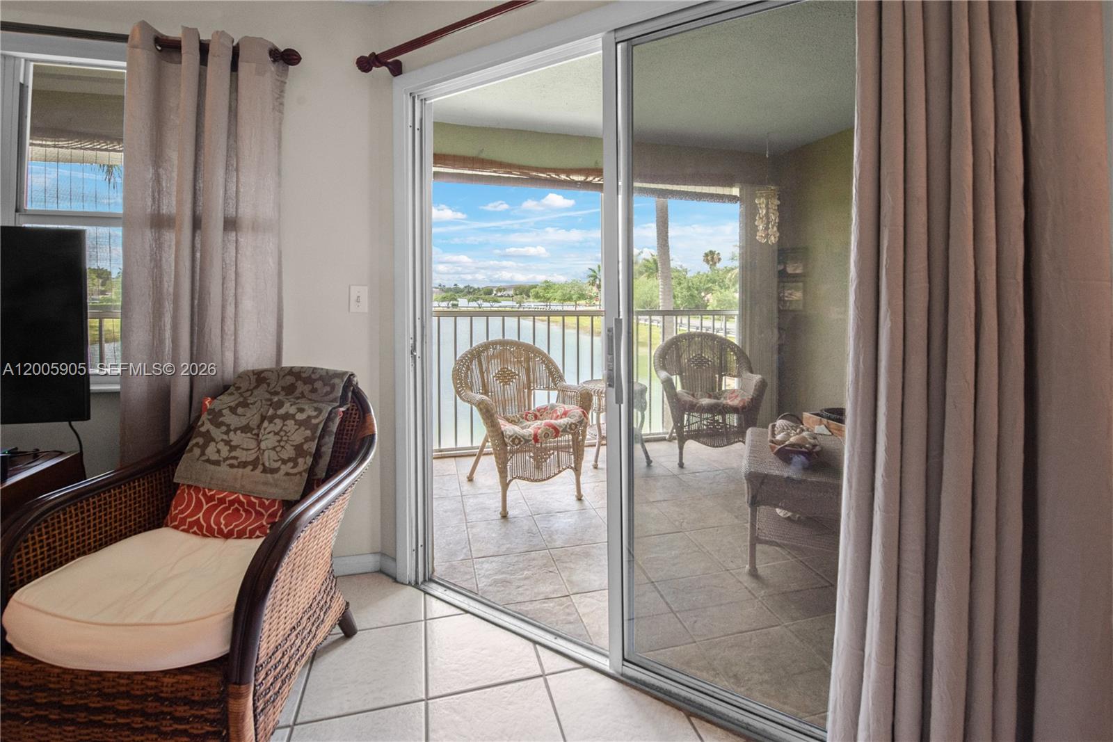 KEYS GATE CONDO NO TWO - Residential