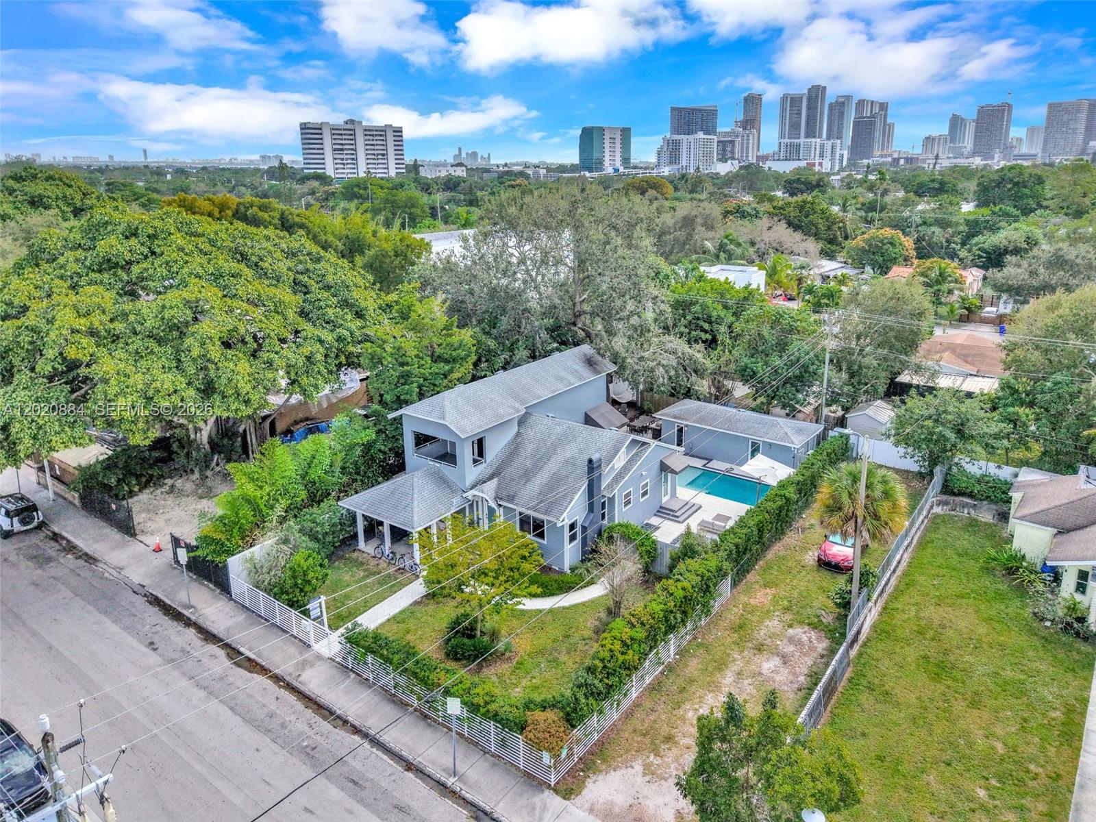 ALTA VISTA - Residential