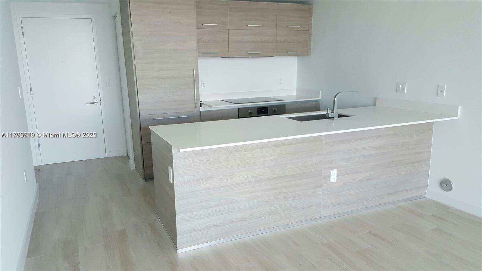 1300 S MIAMI AVENUE CONDO - Residential