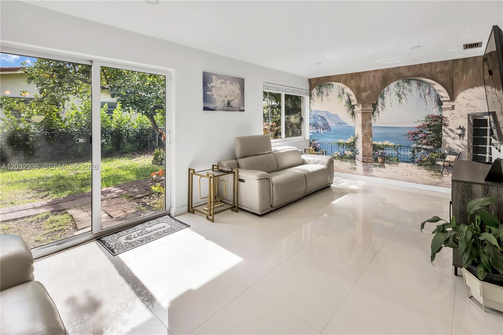 PEMBROKE LAKES SEC 1 - Residential