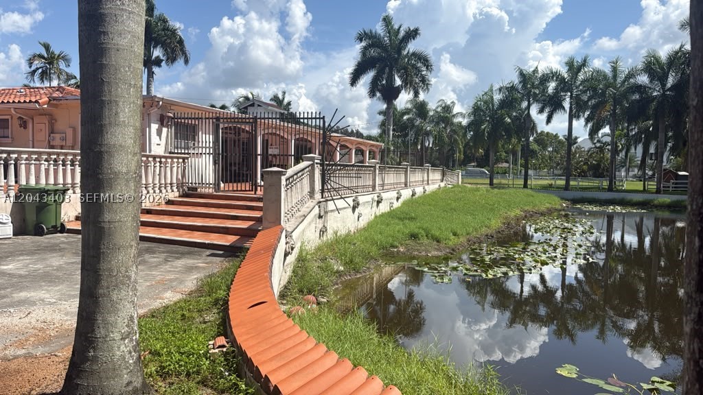 EVERGLADES SUGAR & LAND C - Residential