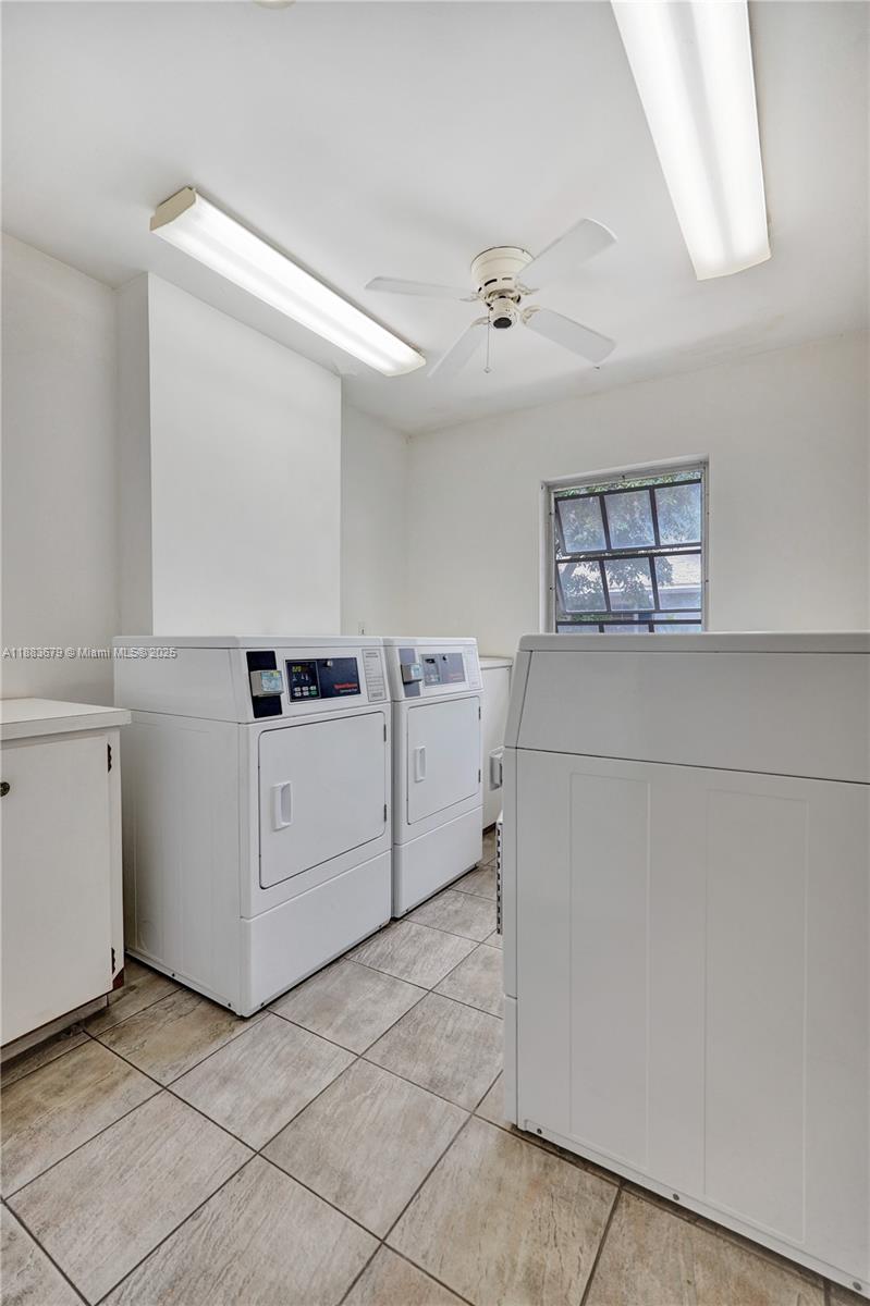 IMPERIAL POINT COLONNADES - Residential