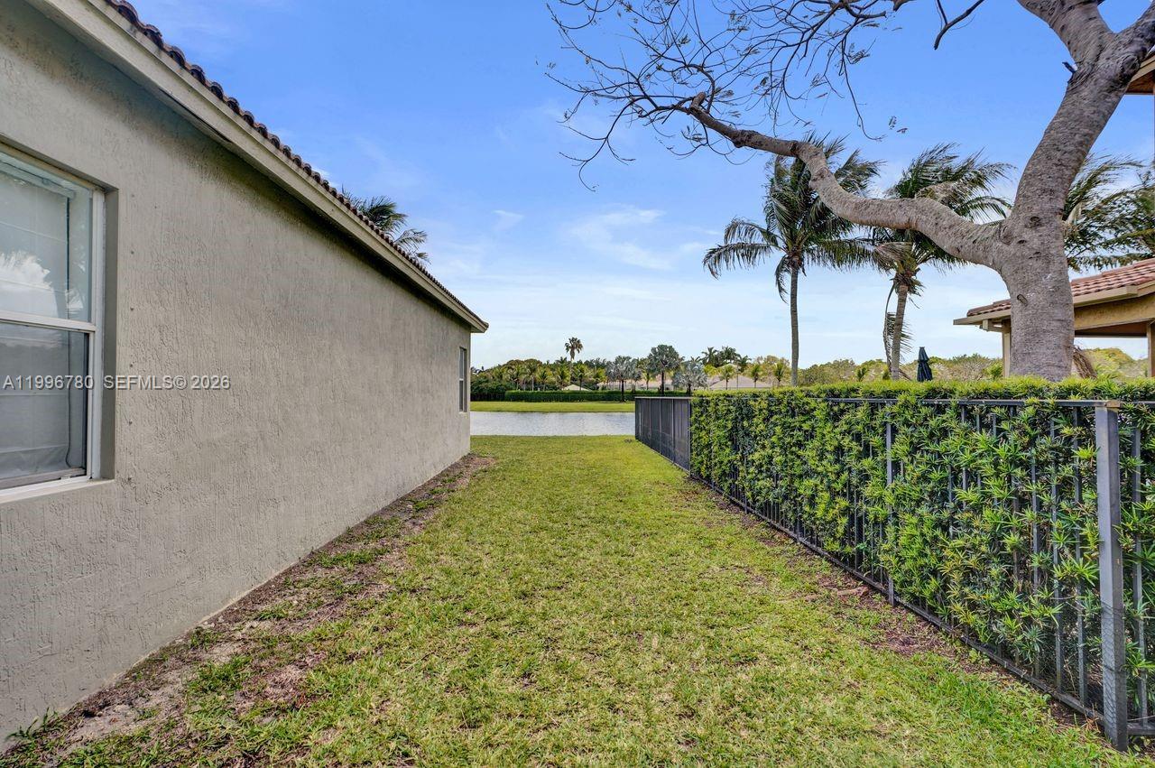 ISLES AT WESTON - Residential