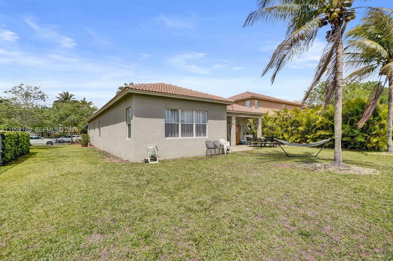ISLES AT WESTON - Residential