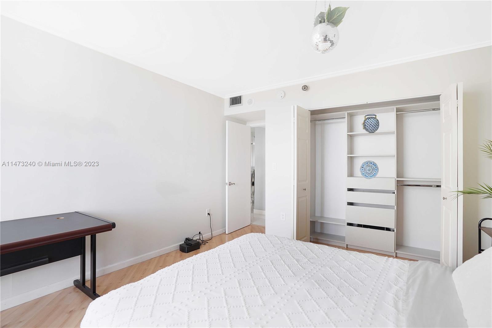 WATERVIEW CONDO - Residential Lease