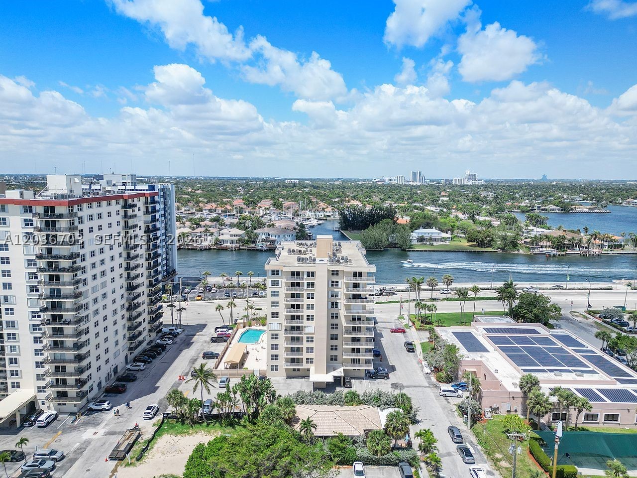STRATFORD TOWERS CONDO - Residential
