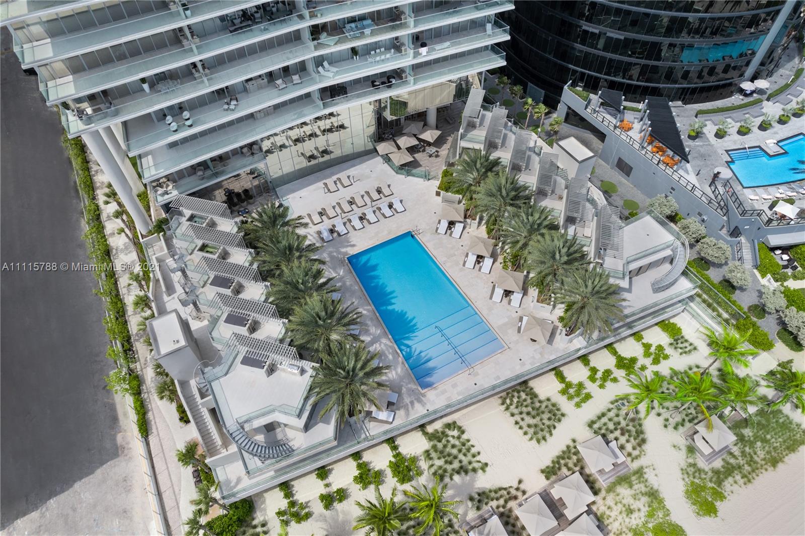 Turnberry Ocean Club - Residential