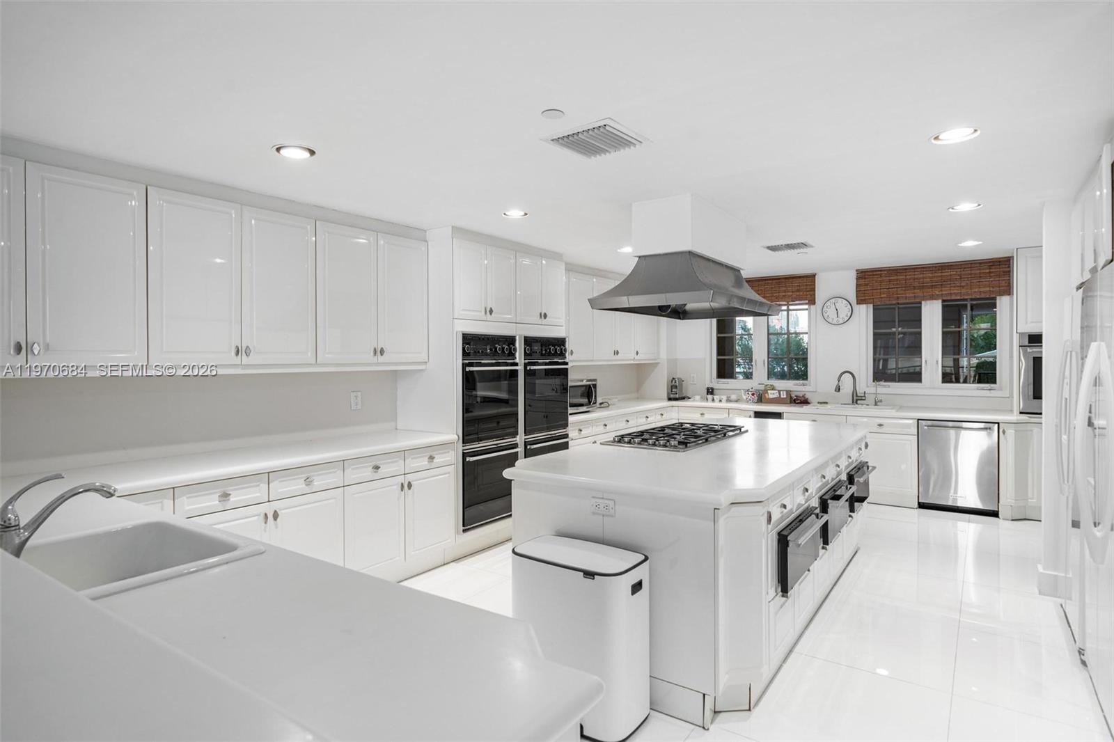 BAYVIEW FISHER ISL NO TWO - Residential