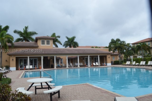 MEADOW PINES - Residential Lease