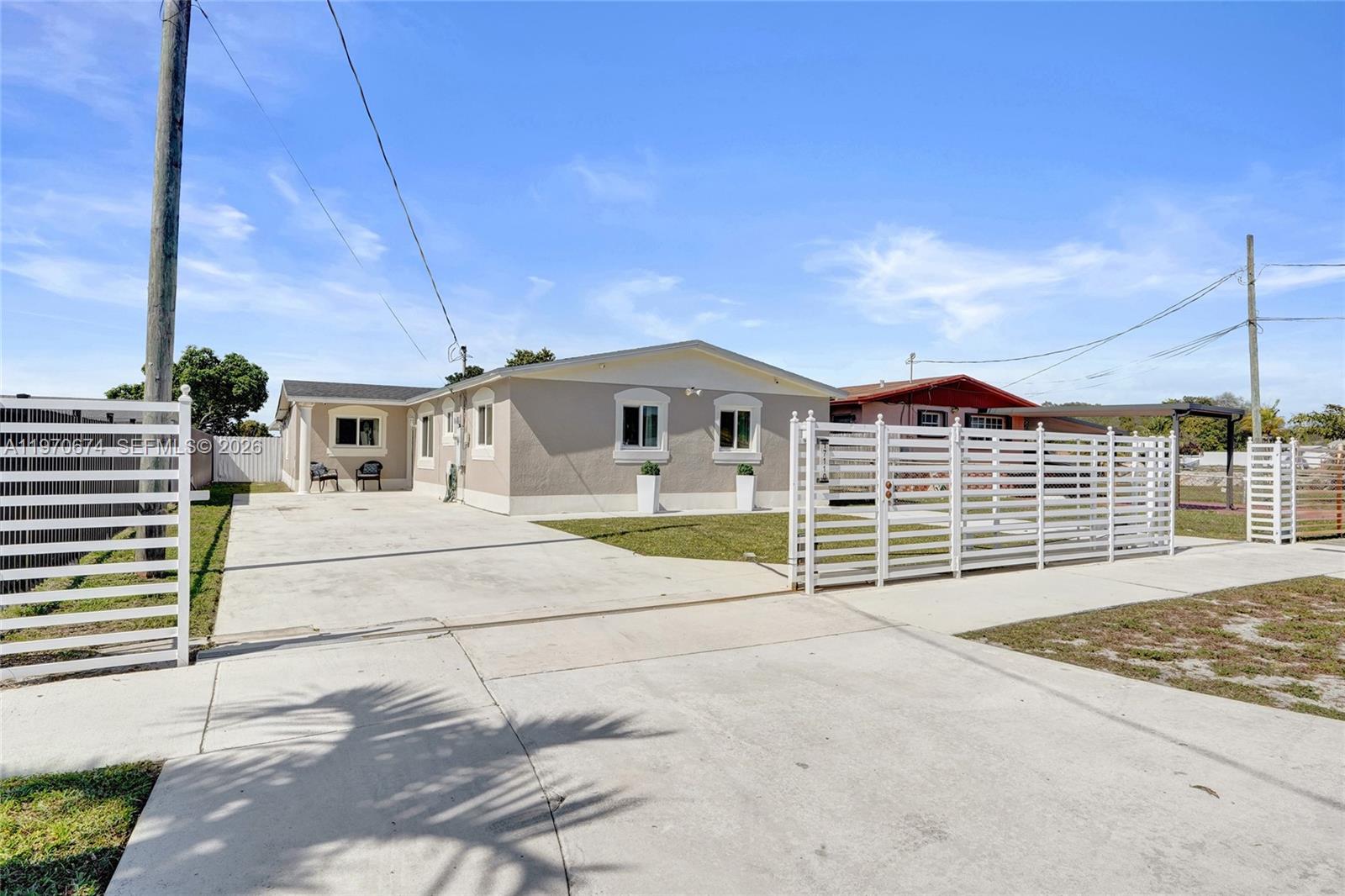 SUNNY ISLES INLAND - Residential