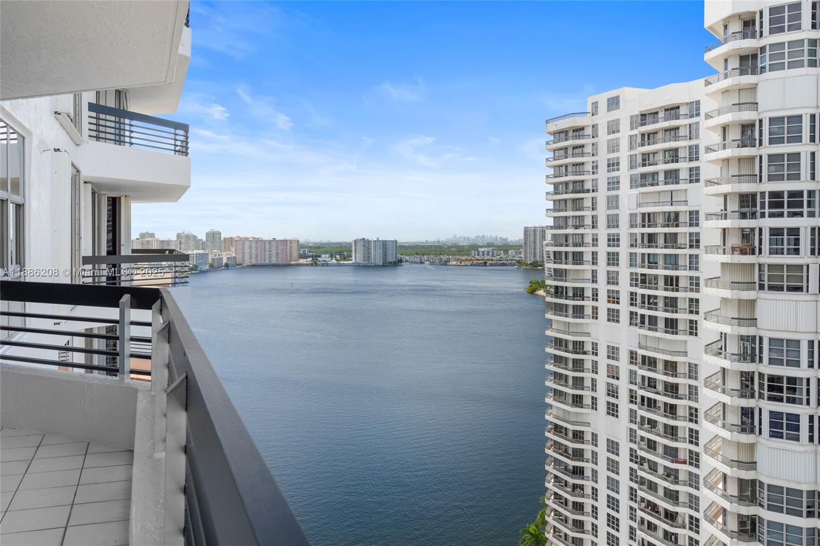 MYSTIC POINTE CONDO NO TW - Residential