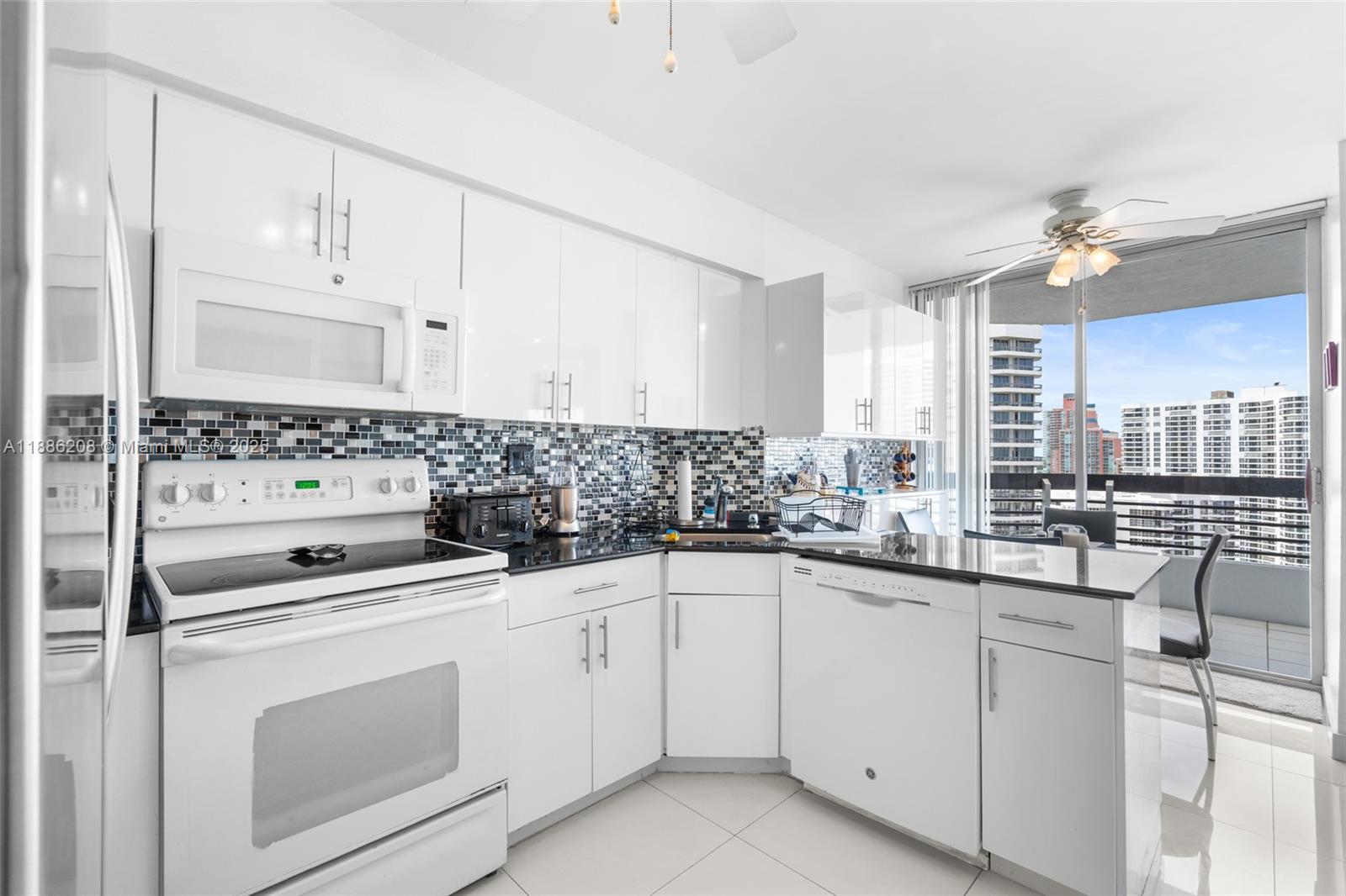MYSTIC POINTE CONDO NO TW - Residential