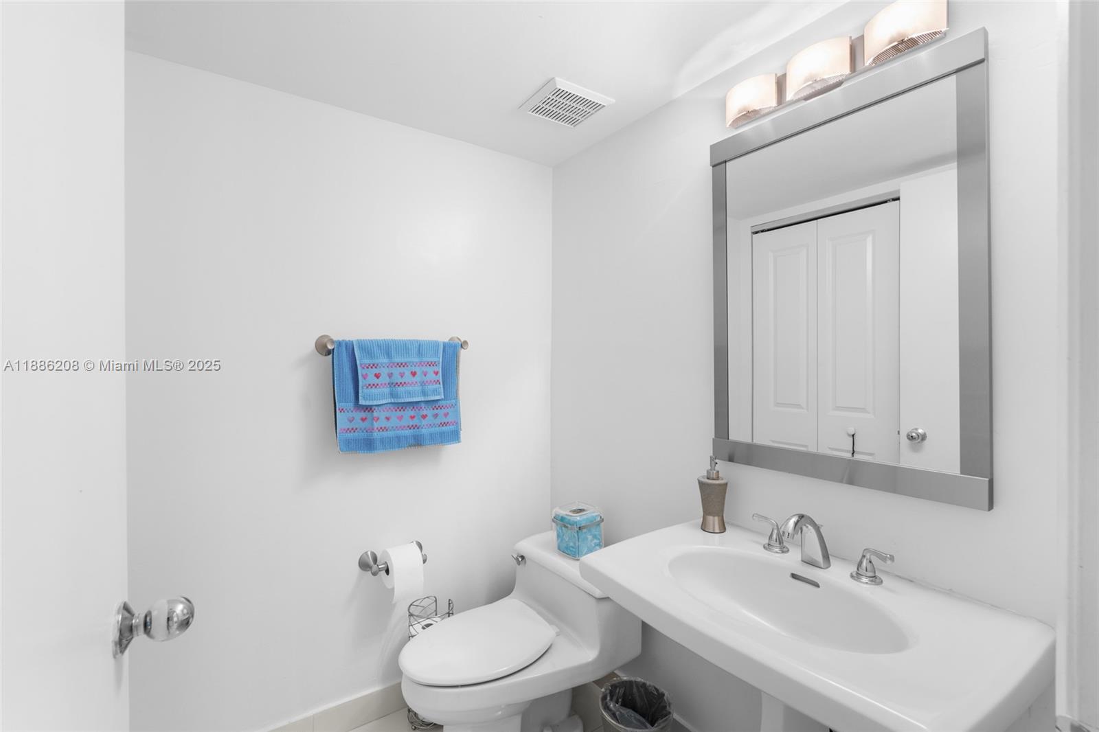 MYSTIC POINTE CONDO NO TW - Residential