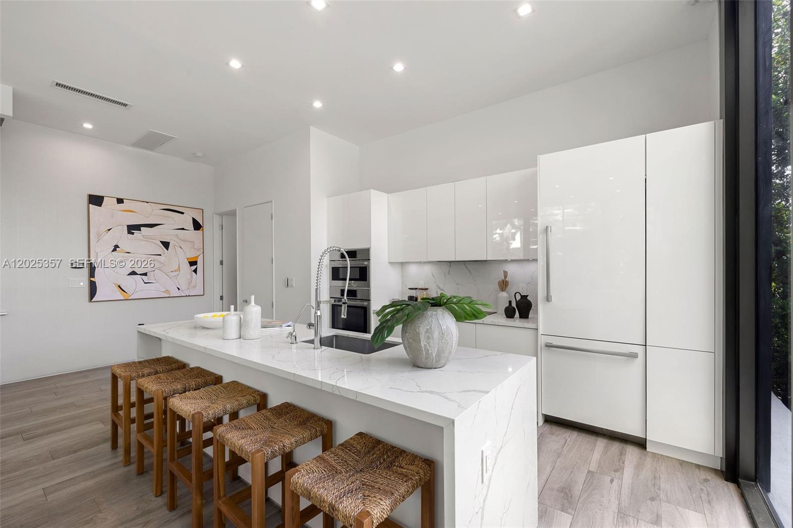 ALTON BEACH BAY FRONT RE- - Residential Lease