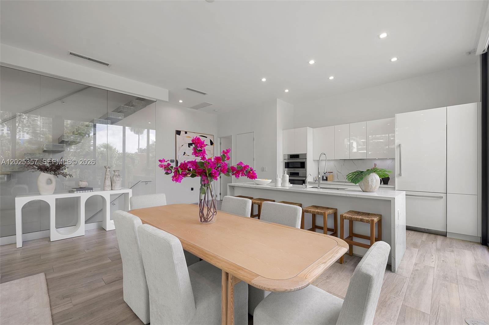 ALTON BEACH BAY FRONT RE- - Residential Lease