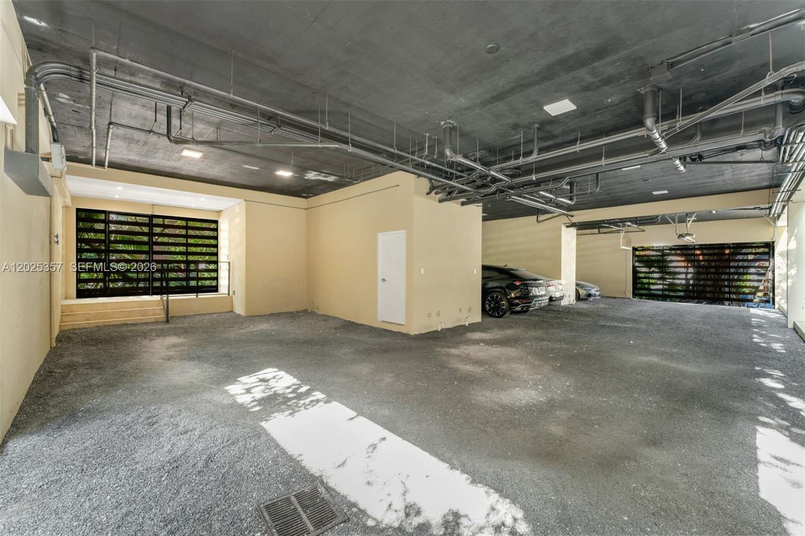 ALTON BEACH BAY FRONT RE- - Residential Lease