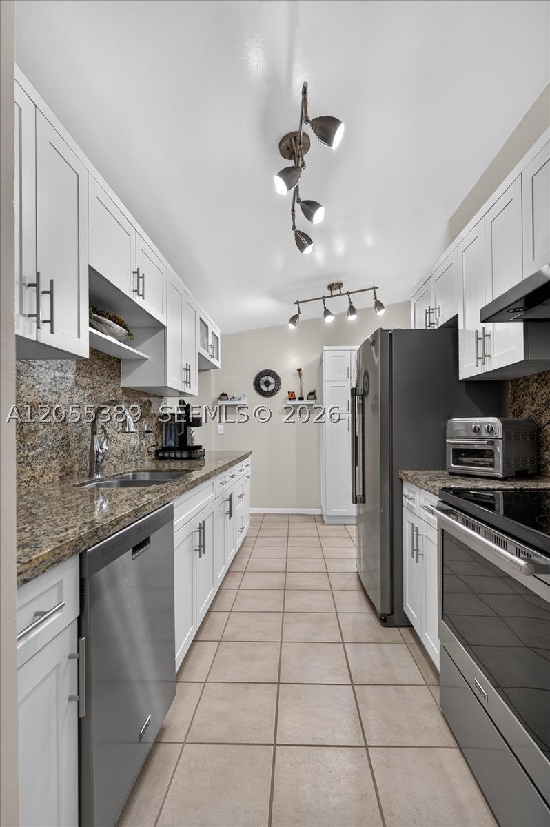 WALDIN PARK ESTATES - Residential
