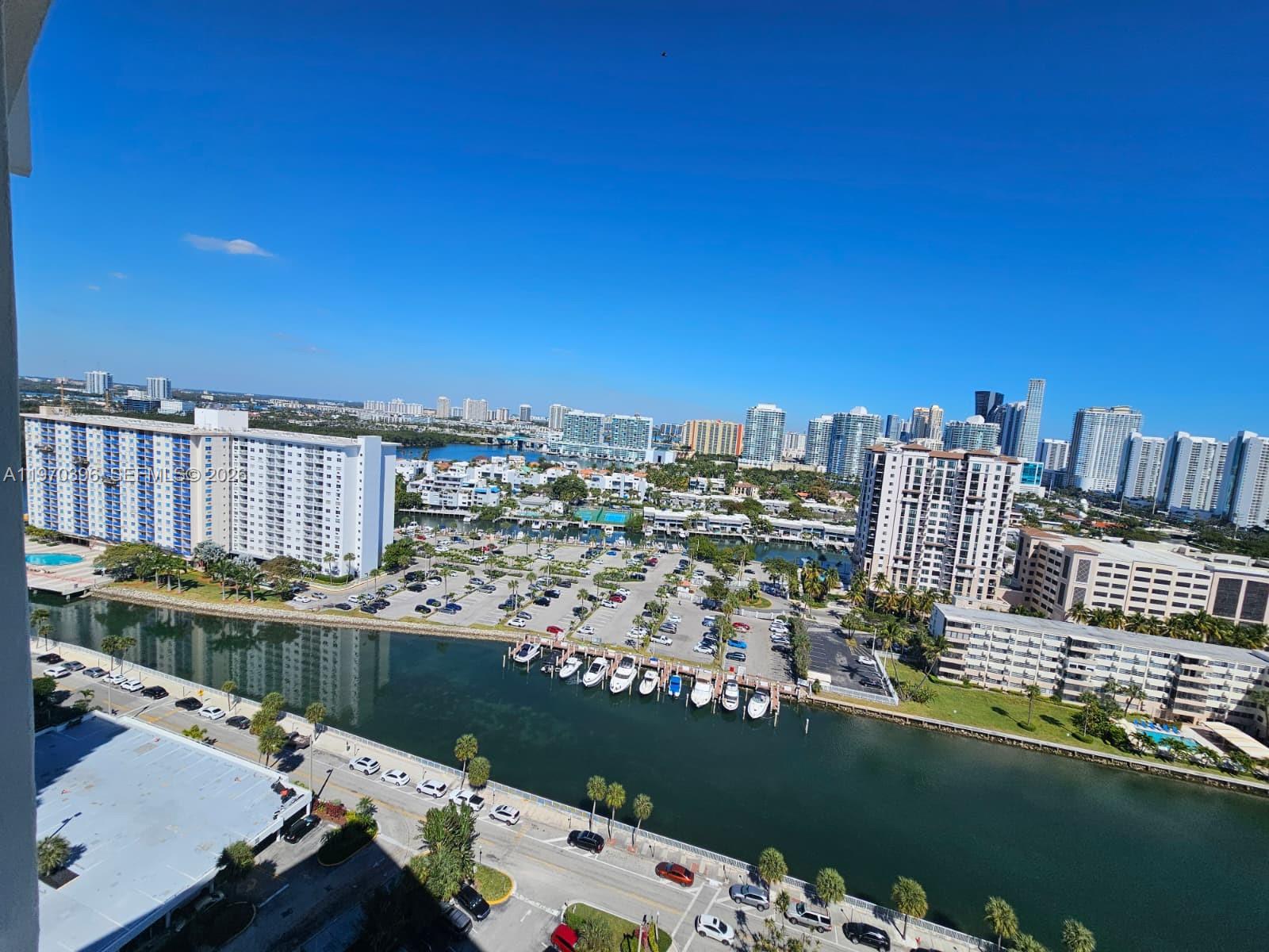 ARLEN HOUSE CONDO - Residential
