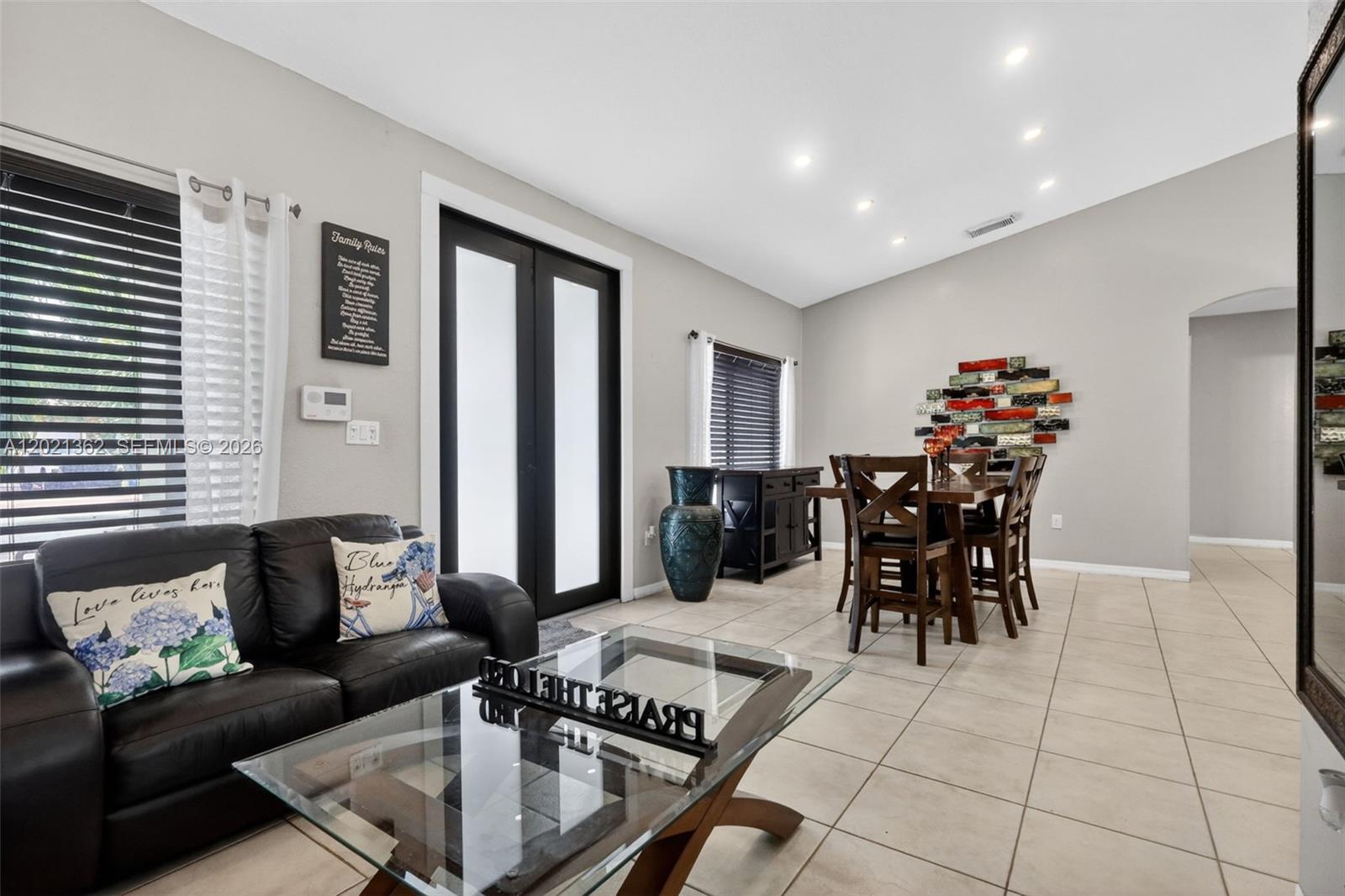 SEVILLA ESTATES - Residential