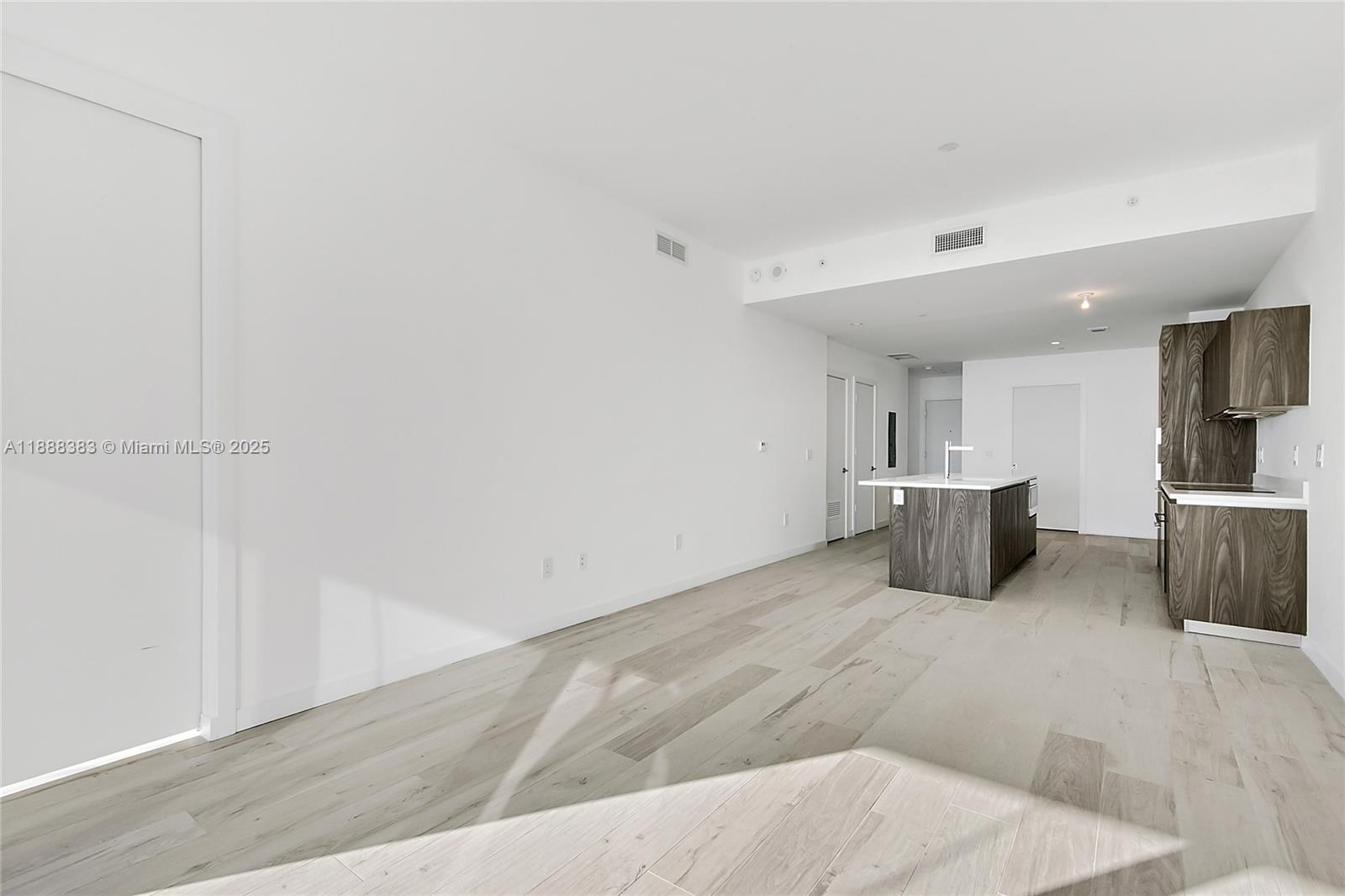 GRAN PARAISO CONDO - Residential