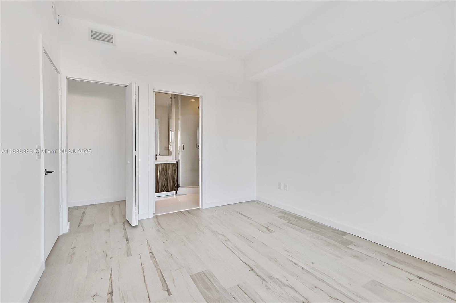 GRAN PARAISO CONDO - Residential