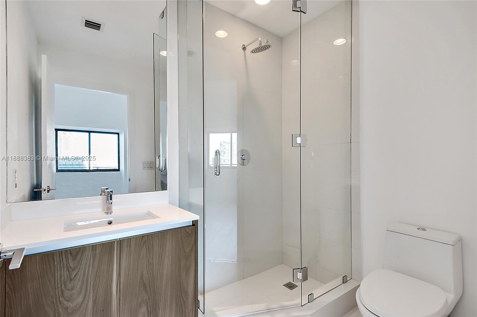 GRAN PARAISO CONDO - Residential