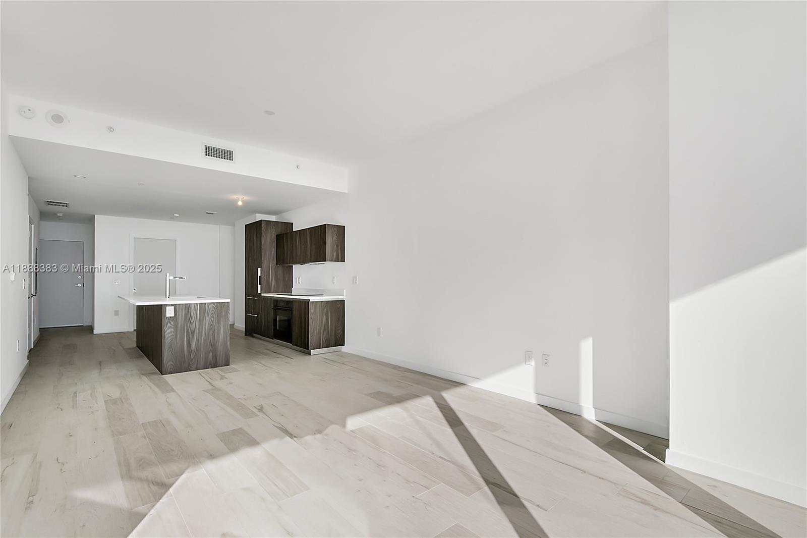 GRAN PARAISO CONDO - Residential
