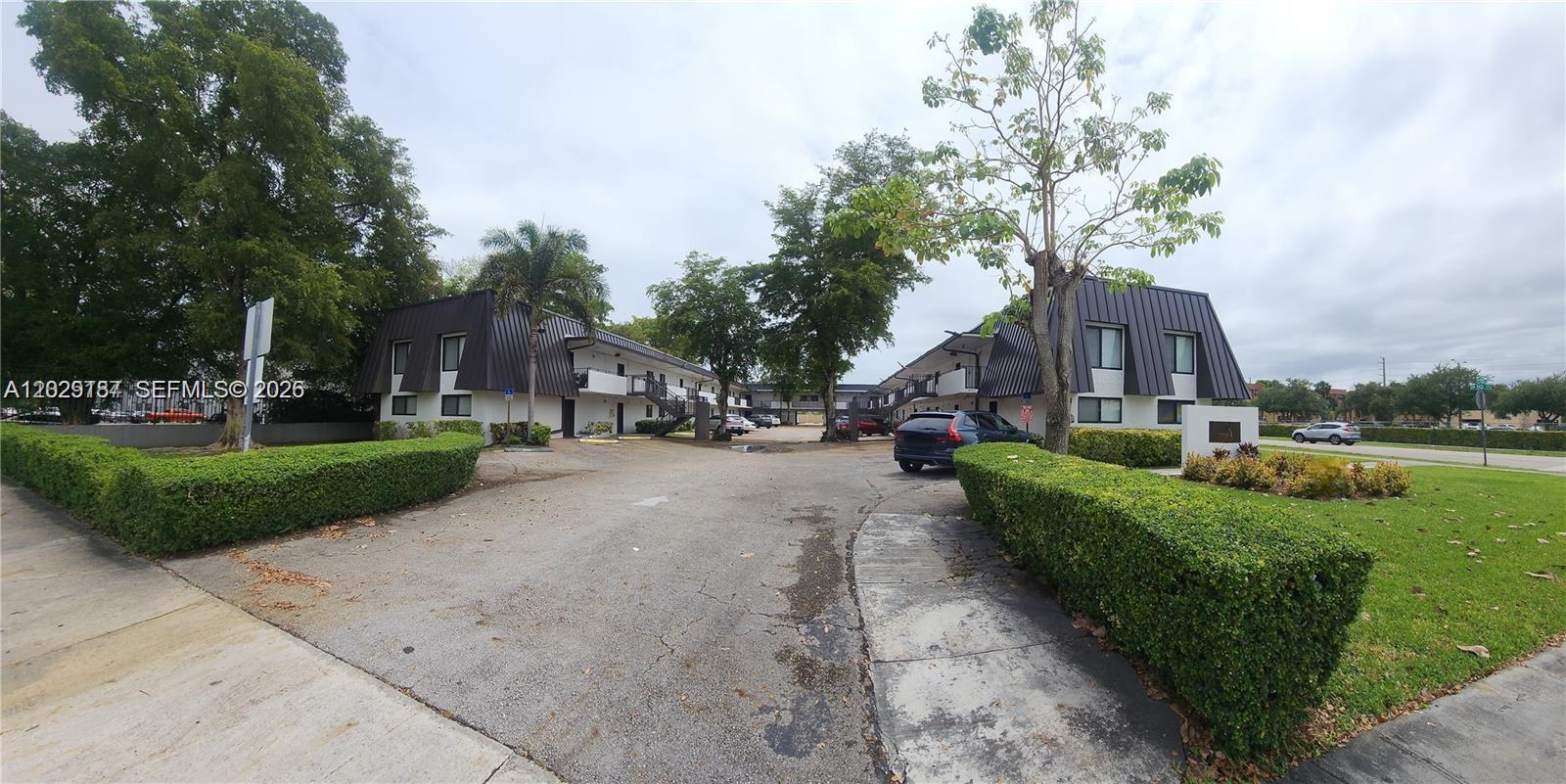 A A DOOLEY SUB - Residential Lease
