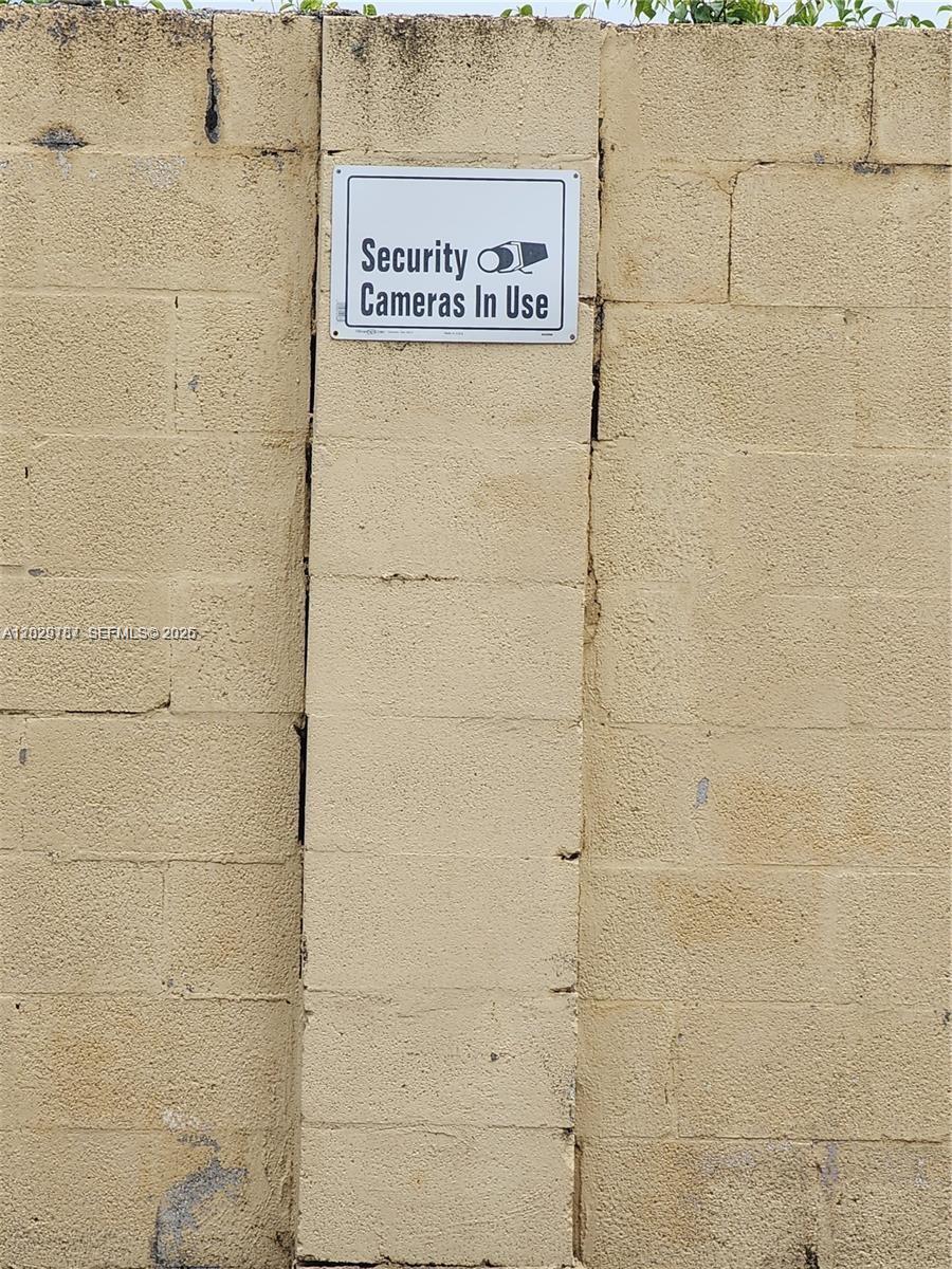 A A DOOLEY SUB - Residential Lease
