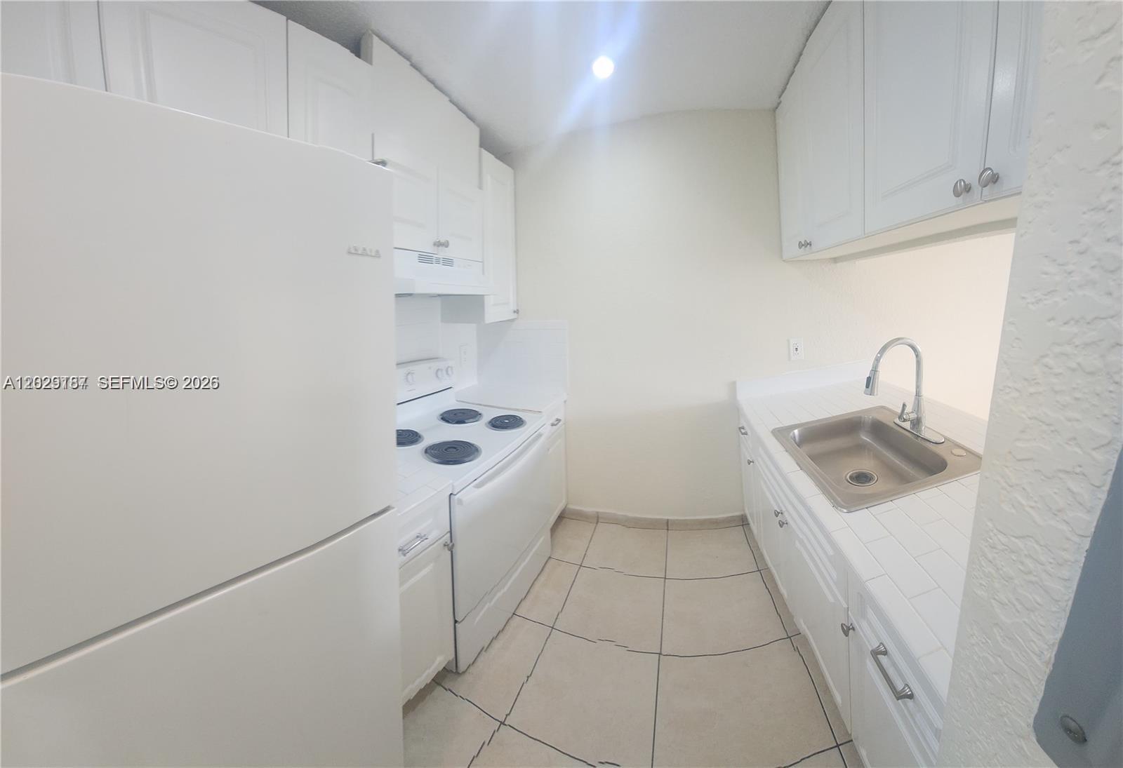 A A DOOLEY SUB - Residential Lease
