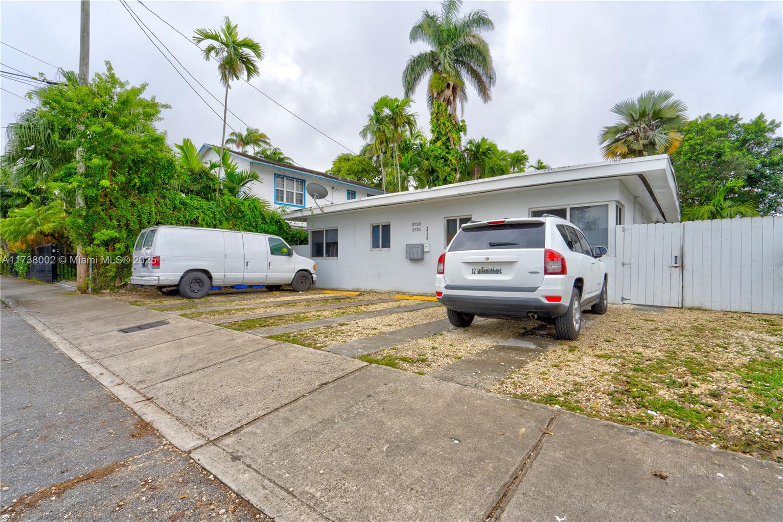 ROSEMONT PARK - Residential Income