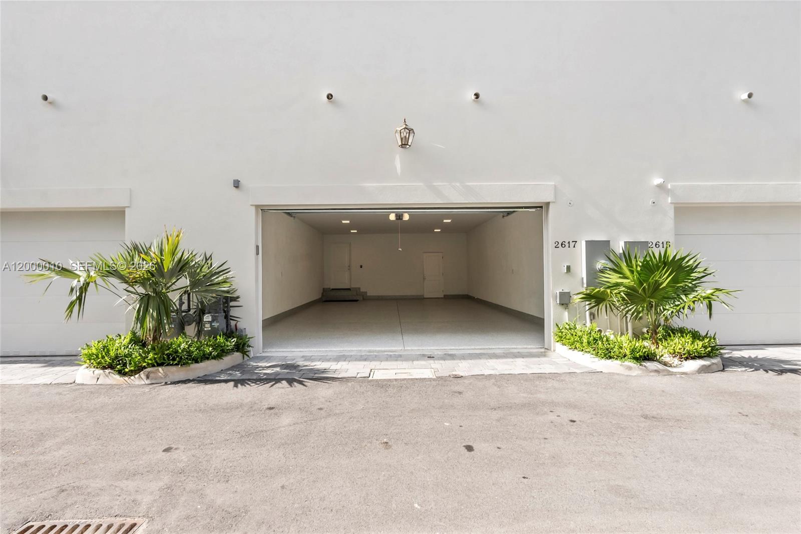 CORAL GABLES BILTMORE SEC - Residential