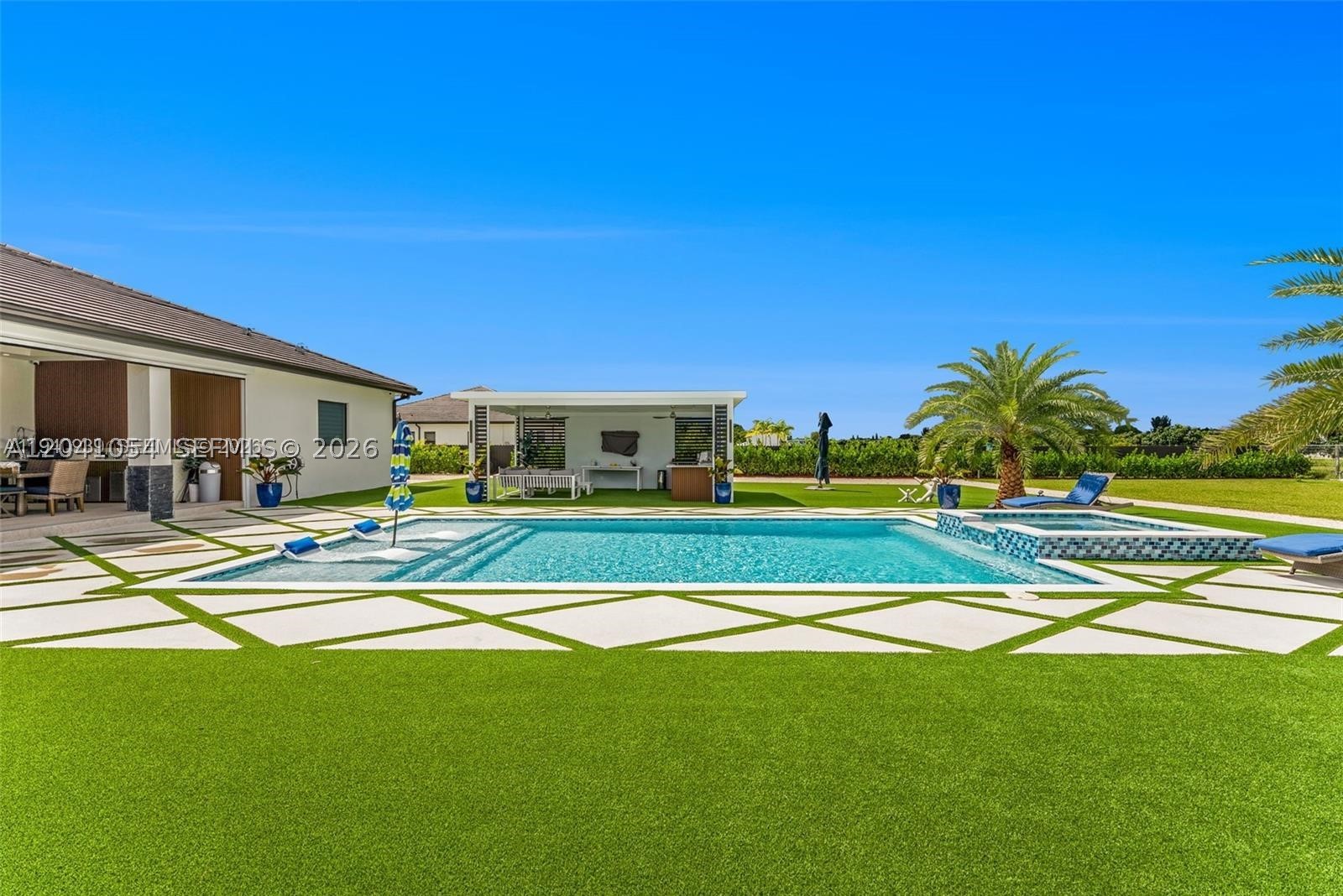 BONITA GROVE - Residential