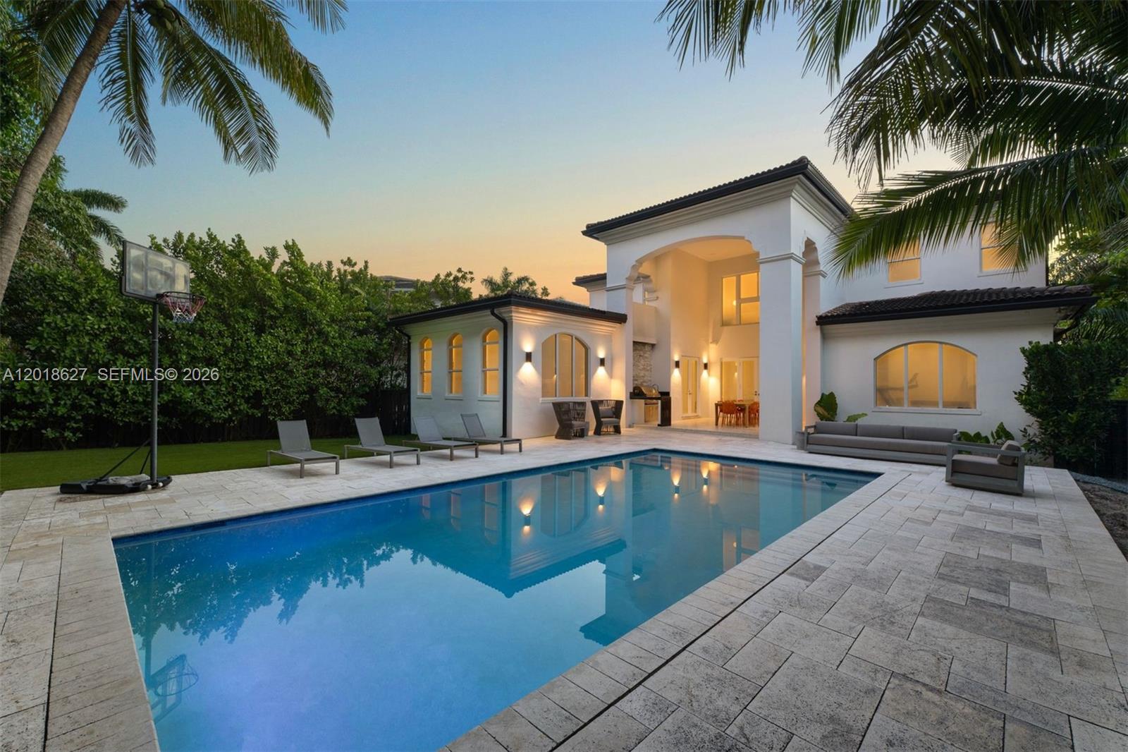 GOLDEN BEACH SEC D - Residential