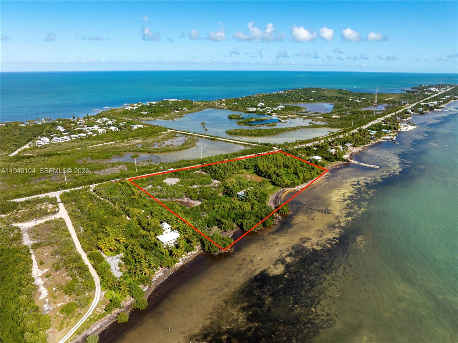 CRAINS SUBD - Land