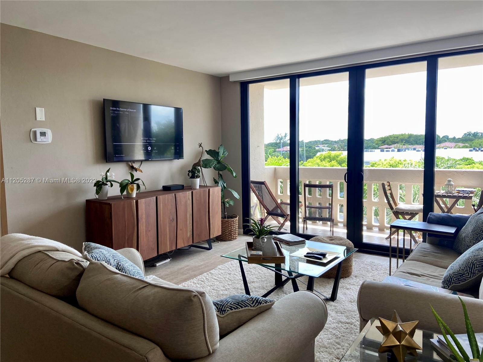 GABLES WATERWAY TOWERS CO - Residential Lease