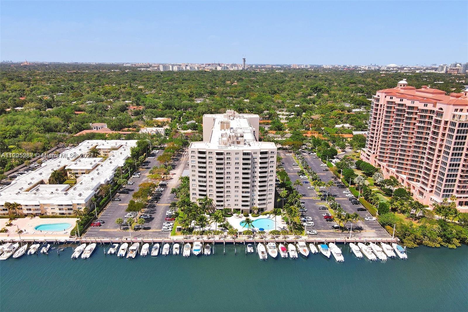 GABLES WATERWAY TOWERS CO - Residential Lease