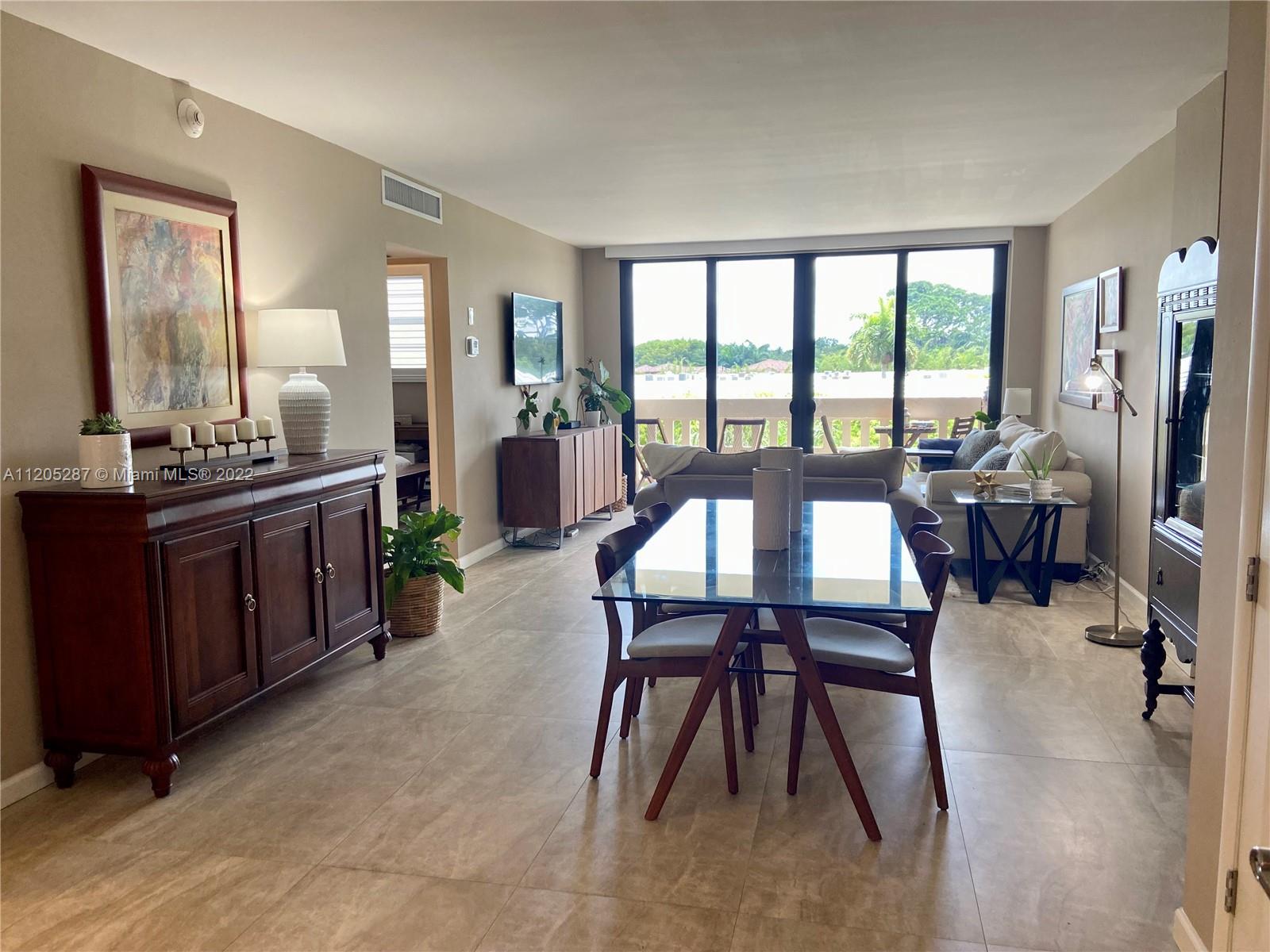 GABLES WATERWAY TOWERS CO - Residential Lease
